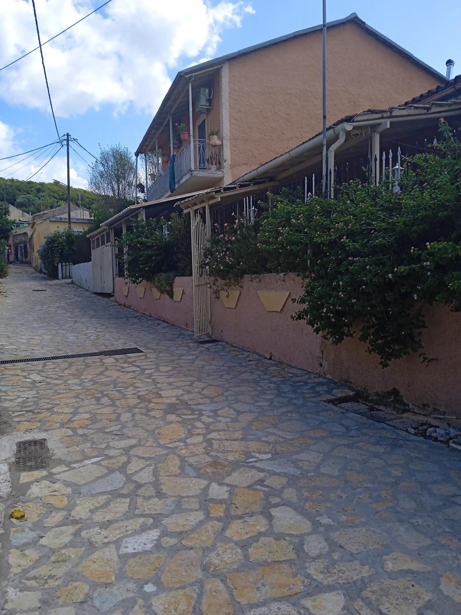 Villa Angela, Traditional Villa In The Village Agios Ioannis Peristeron  Exterior photo
